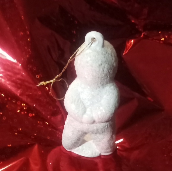 Kissing Snowbaby Holiday Ornament - Picture 3 of 4